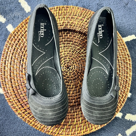 Indigo Clarks Y2K Women's 9M Black Suede Bow Chunky Heel Pump Girly Goth Preppy - Picture 3 of 8